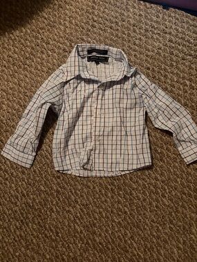 Andrew Fezza White & Blue Grid Button-Down Shirt for Kids- like new